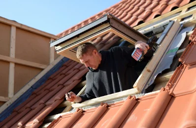 Pose de fenêtres de toit Velux à Château